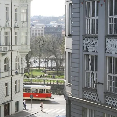 Lea * Prague